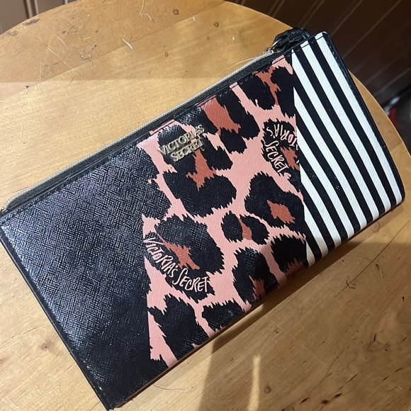 Victoria's Secret Wristlet Wallet - Picture 2 of 6